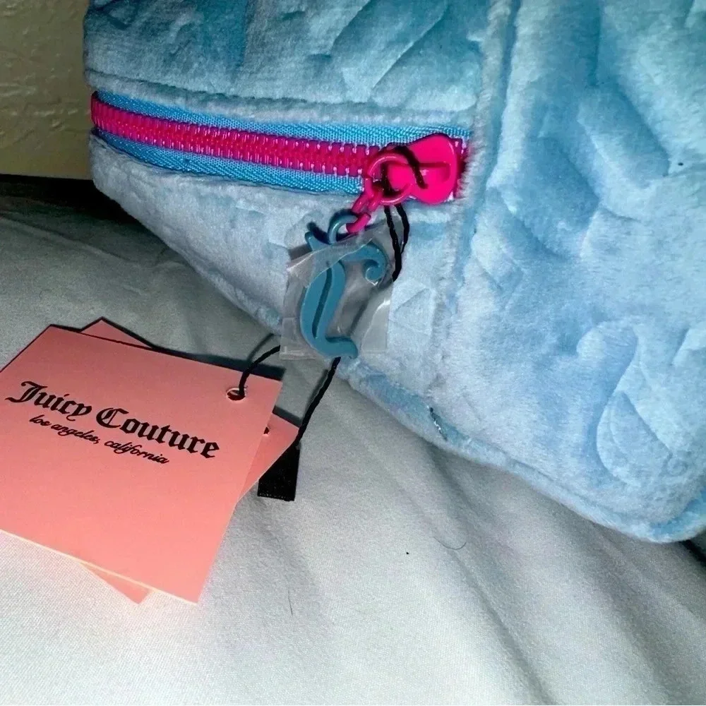 Juicy couture BABY BLUE 👶🏼💙 cosmetic bag - Picture 4 of 4